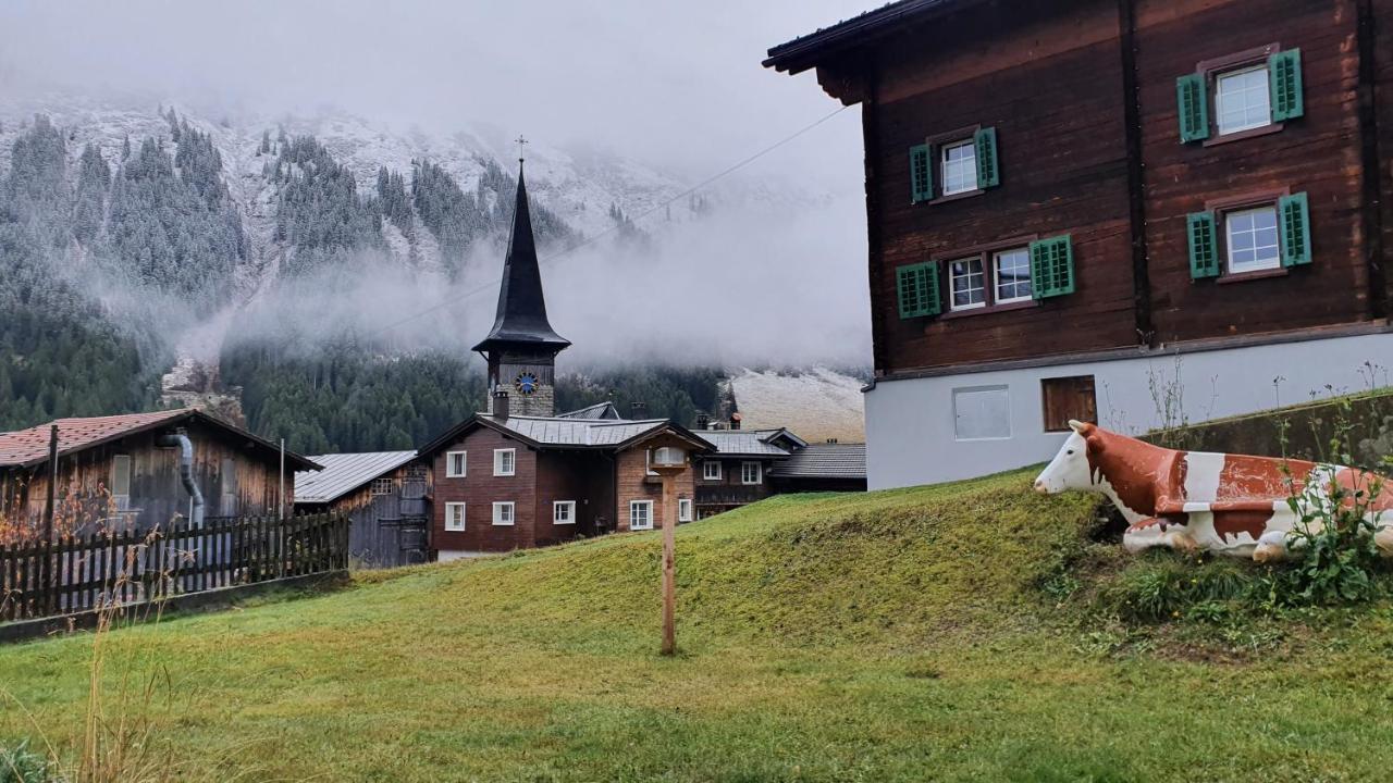 Yeti Lodge Sedrun Exterior foto